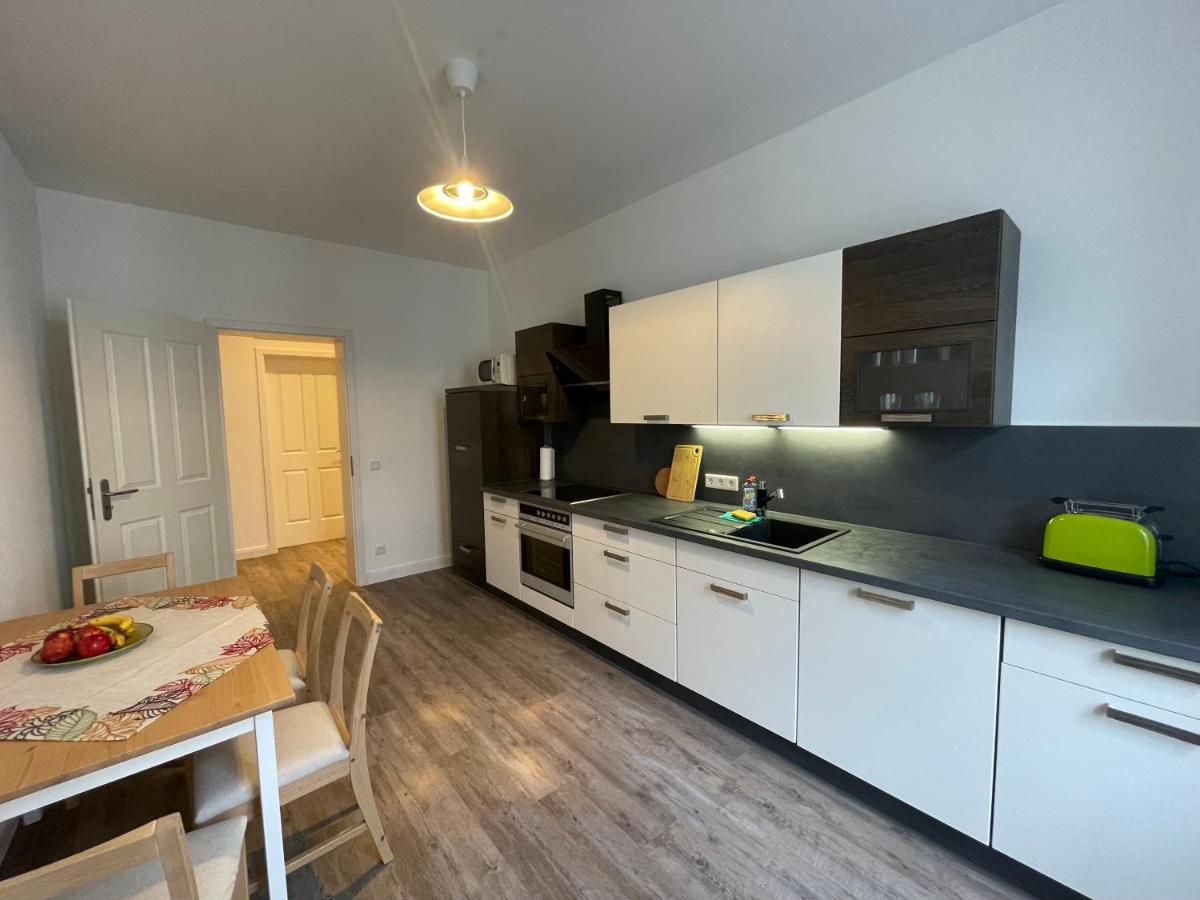 Boutique Hotel Pension Luisengruen Kueche 1Gbs Wlan Netflix Disney Magentatv Chemnitz Exteriör bild