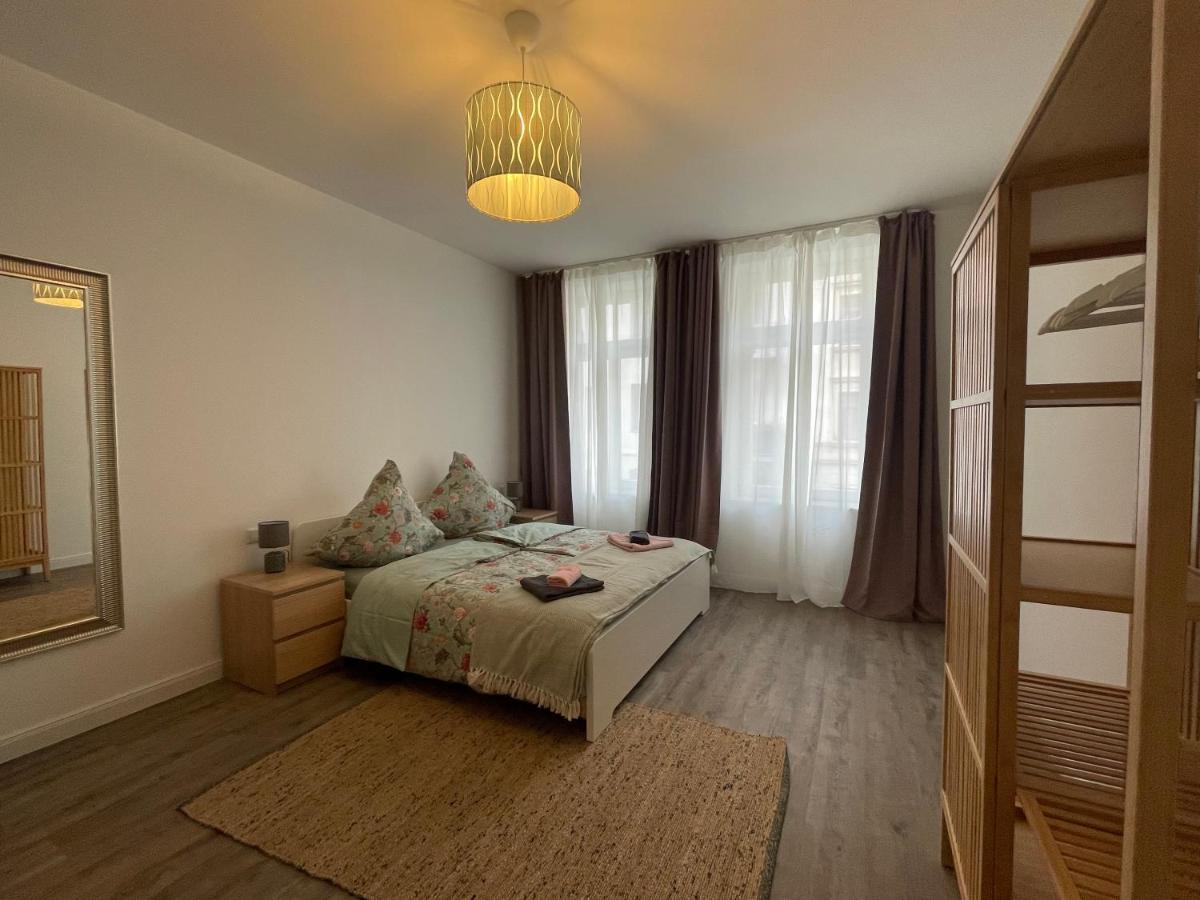 Boutique Hotel Pension Luisengruen Kueche 1Gbs Wlan Netflix Disney Magentatv Chemnitz Exteriör bild