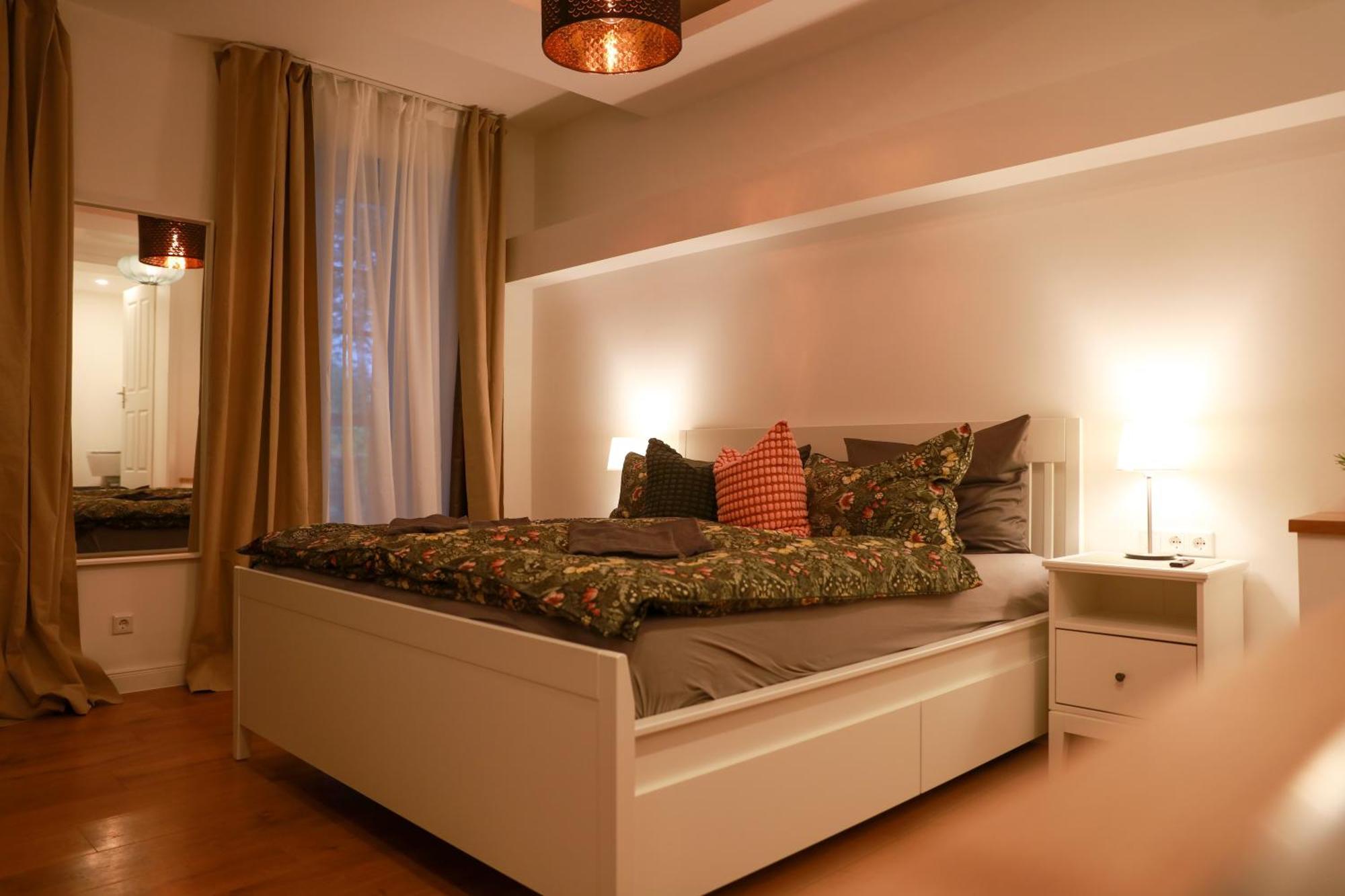 Boutique Hotel Pension Luisengruen Kueche 1Gbs Wlan Netflix Disney Magentatv Chemnitz Exteriör bild
