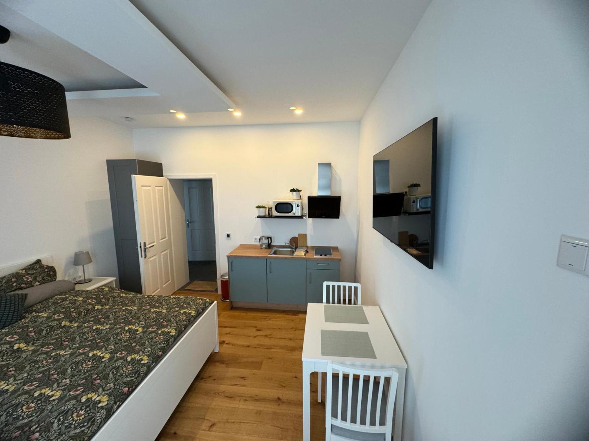 Boutique Hotel Pension Luisengruen Kueche 1Gbs Wlan Netflix Disney Magentatv Chemnitz Exteriör bild