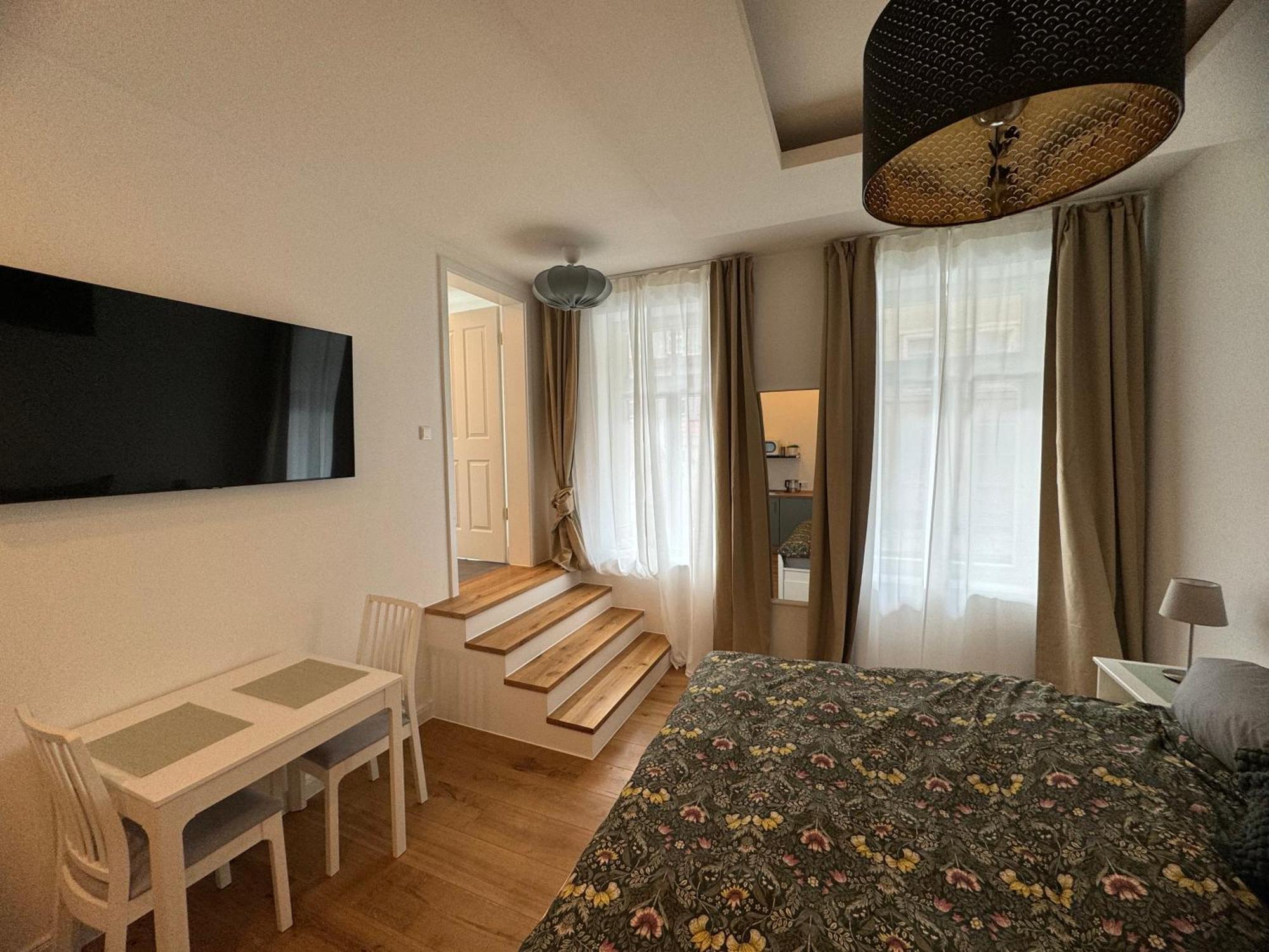 Boutique Hotel Pension Luisengruen Kueche 1Gbs Wlan Netflix Disney Magentatv Chemnitz Exteriör bild